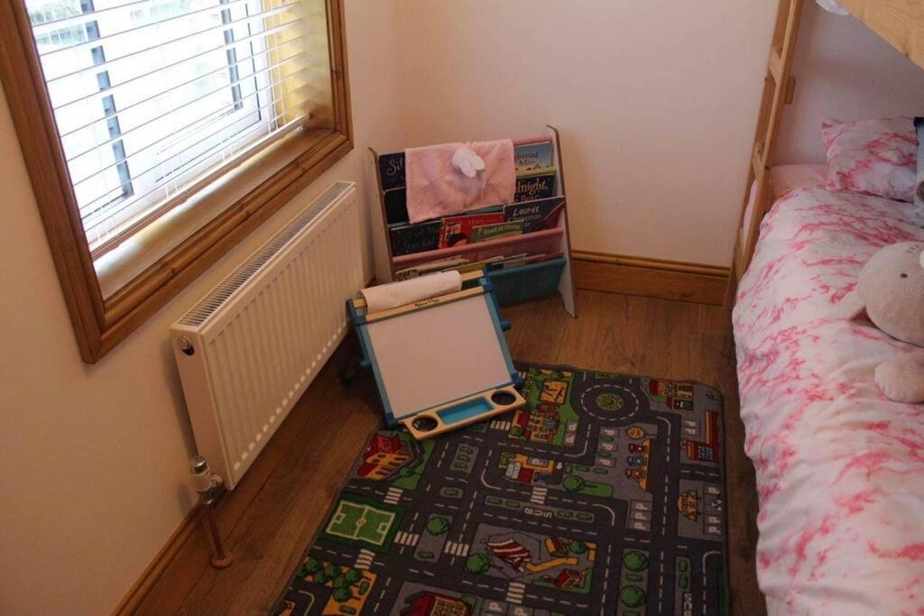 3 Bedroom Terrace Holiday Home Грейт-Торрингтон Экстерьер фото
