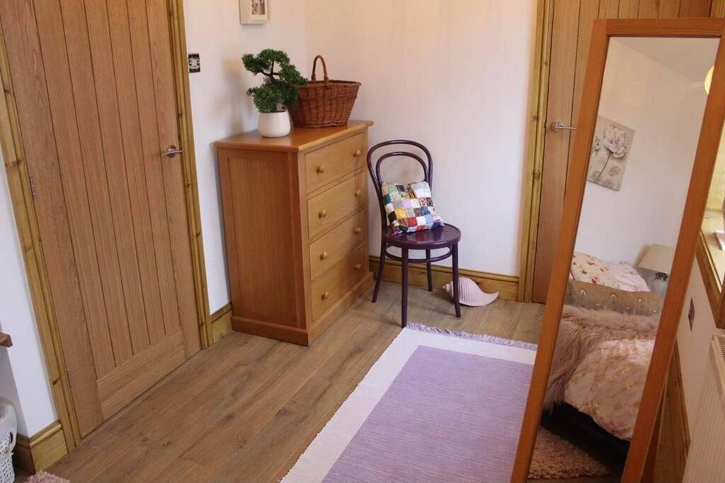 3 Bedroom Terrace Holiday Home Грейт-Торрингтон Экстерьер фото